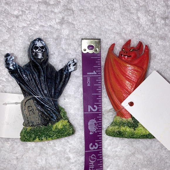 Penn Plax Halloween Vampire Bat Aquarium Bowl Ornament Decoration Small 2.5 Inch - Picture 8 of 8